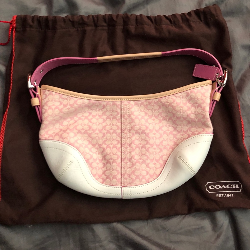 ADORABLE Vintage Coach Shoulder Bag